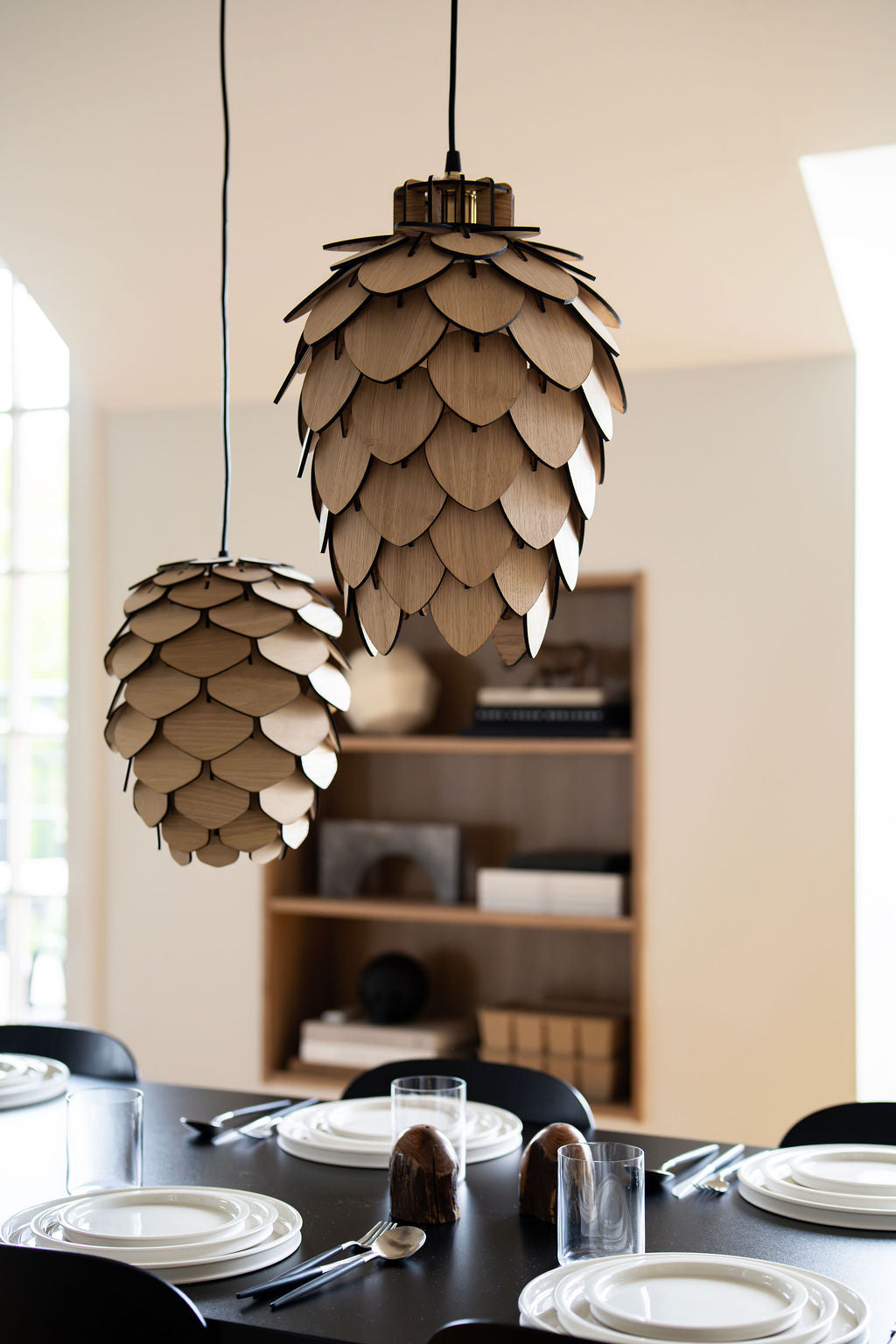 Handgjord trälampa "Trollskog" i valnöt, ek eller furu från Woodlife